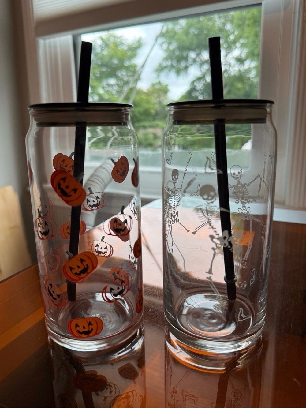 Halloween Pumpkin & Skeleton Glass Tumbler Set with Lids and Straws
